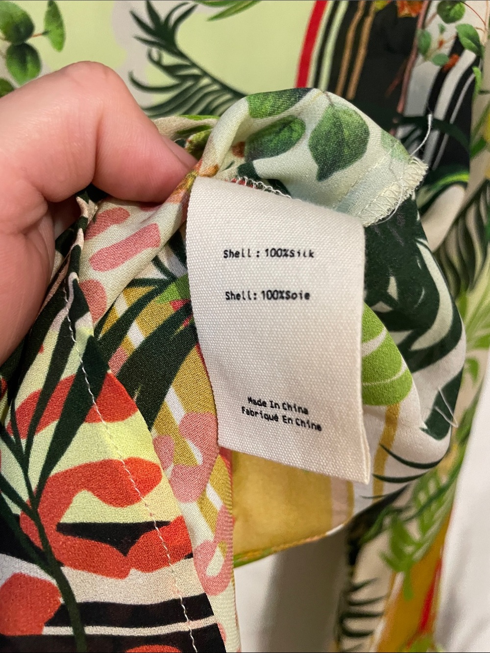 L'Agence Nina Tropical Print 100% Silk Blouse Sz S B139 - Picture 4 of 6